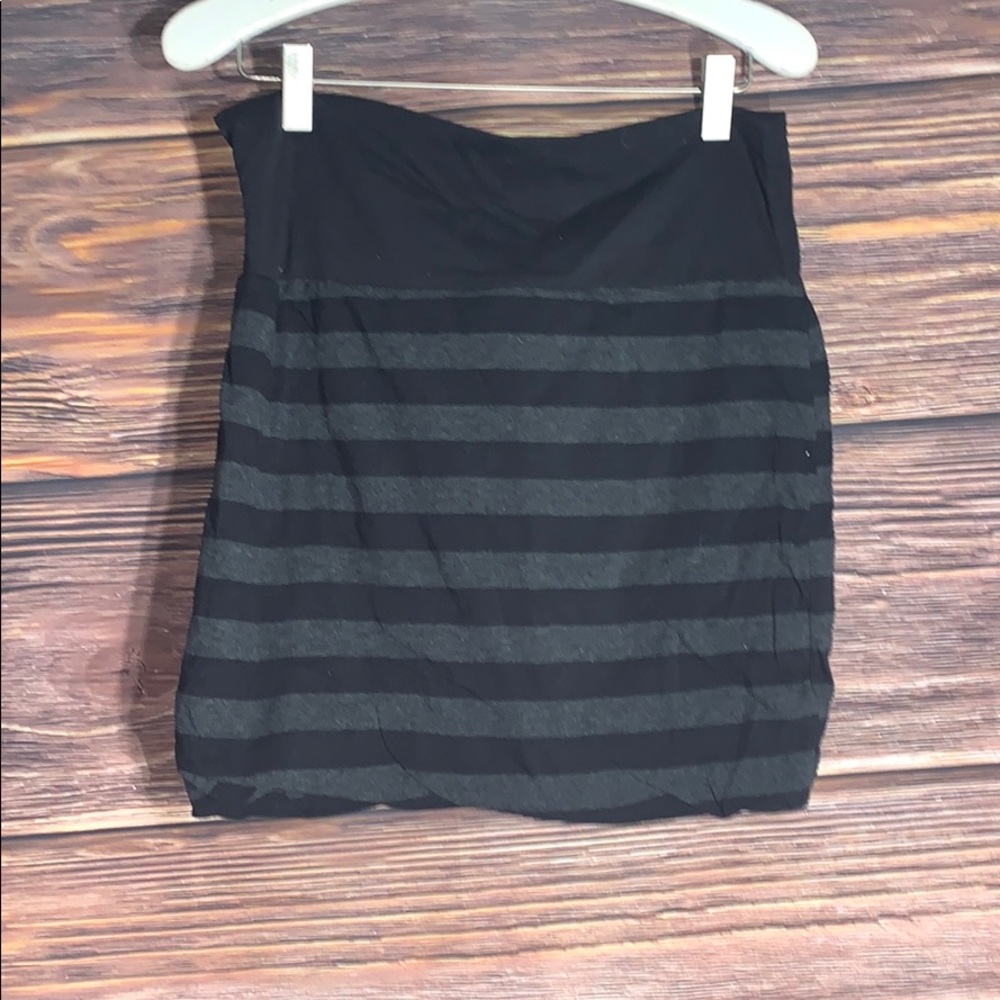 Black striped stretchy mini skirt